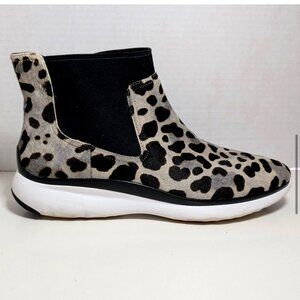 Cole Haan rain booties Size 8.5B grey leopard and white
